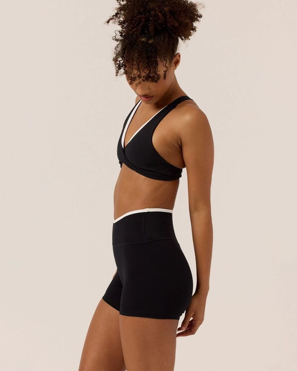 Contour Crush Shorts