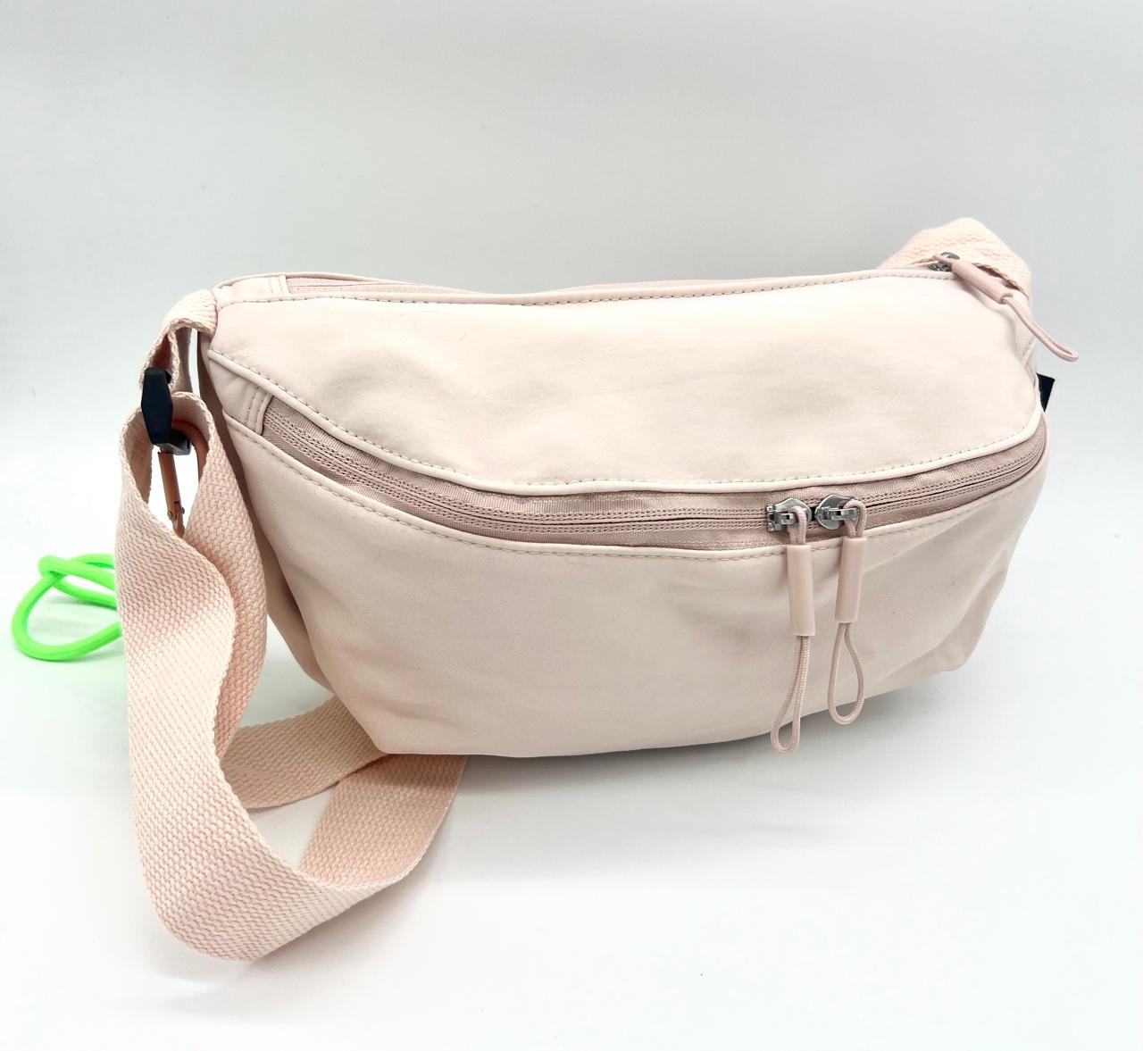 Ateljee Nova Cross-body Bag